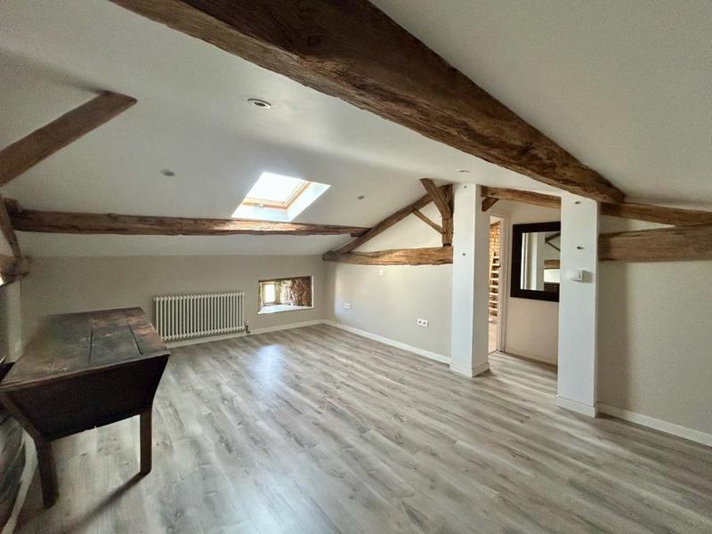 Maison en pierre - 90 m² - 5 pièces