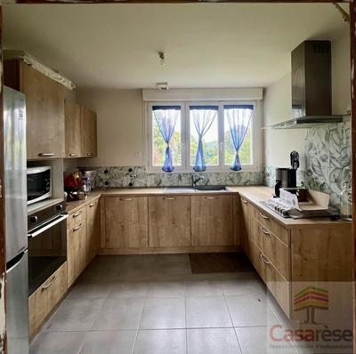 Maison - 85 m² - 4 pièces