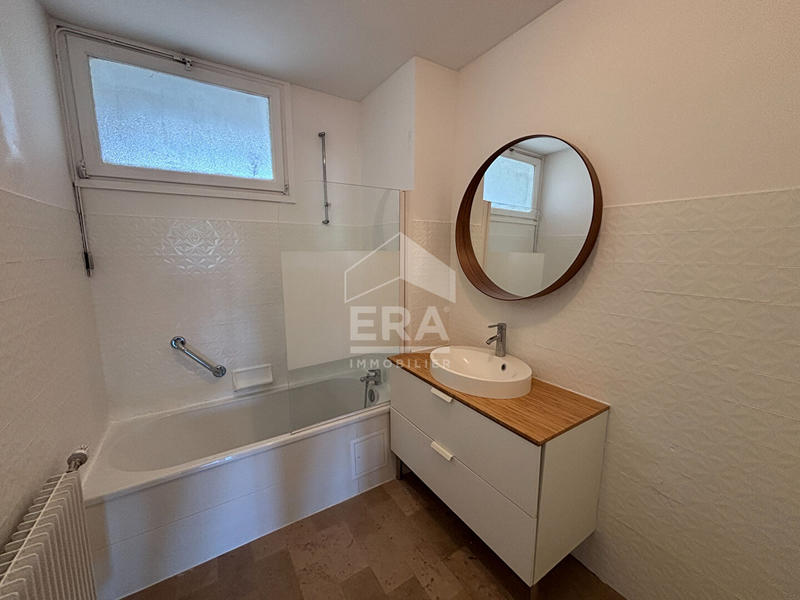 Appartement - 93 m² - 4 pièces