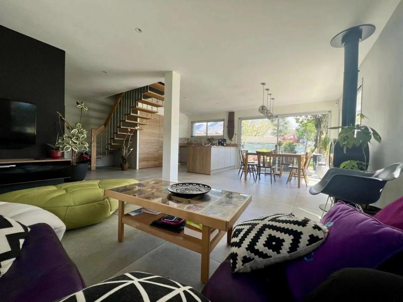 Villa - 137 m² - 6 pièces