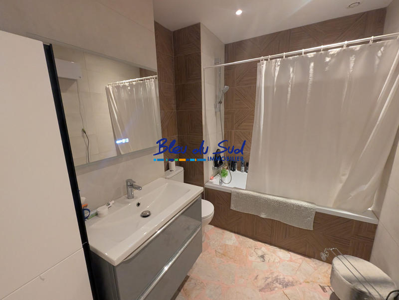 Appartement - 101 m² - 5 pièces