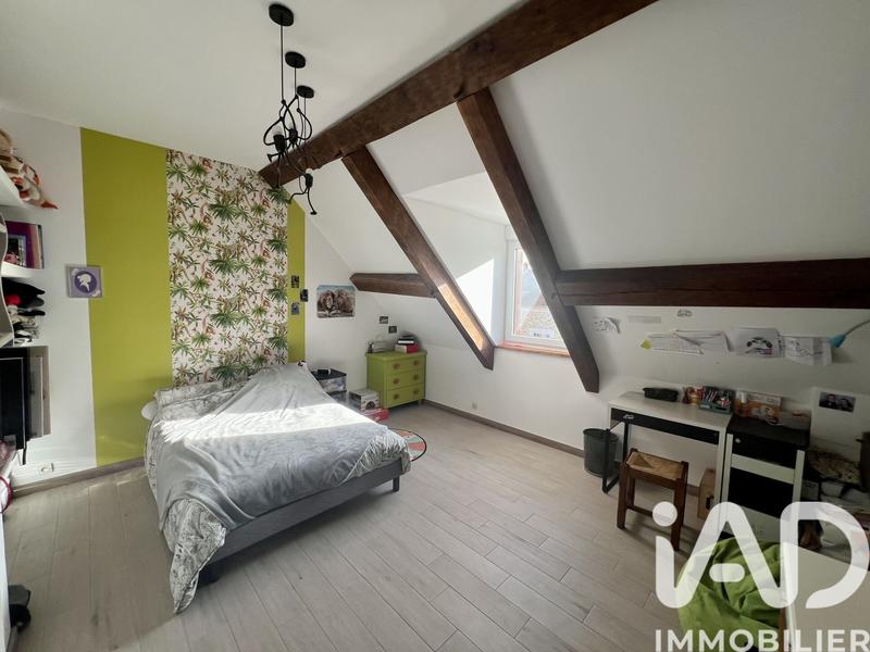 Maison - 178 m² - 9 pièces
