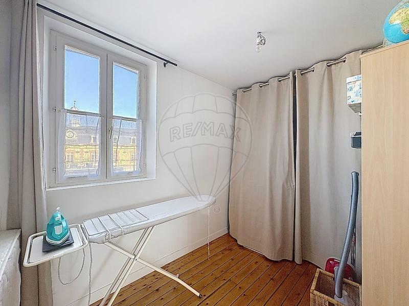 Maison - 182 m² - 7 pièces