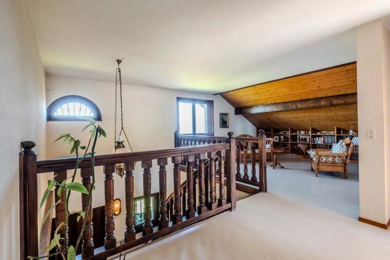 Demeure - 300 m² - 8 pièces