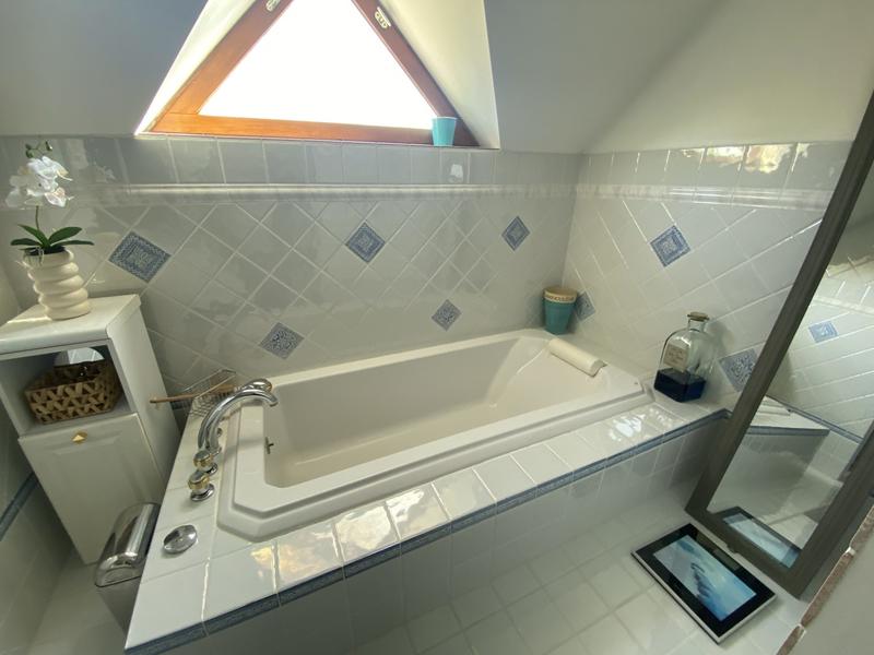 Maison - 156 m² - 6 pièces