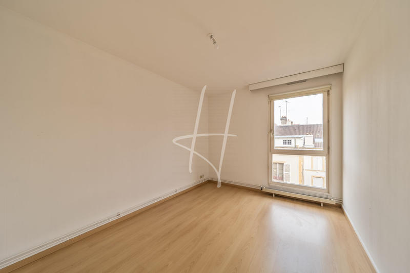 Appartement - 85 m² - 4 pièces
