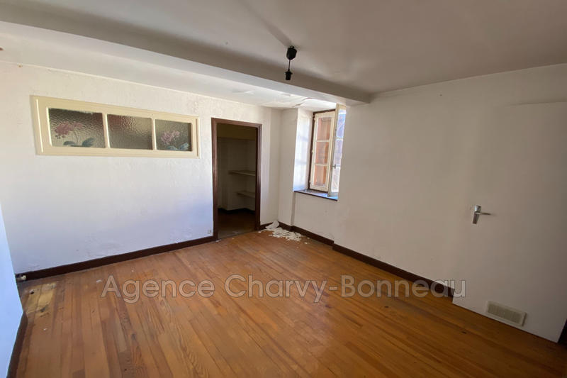 Maison - 190 m² - 8 pièces