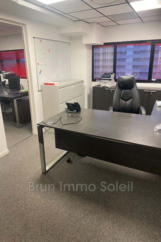 Bureau - 112 m²