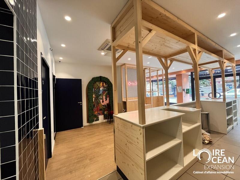 Local commercial - 180 m²