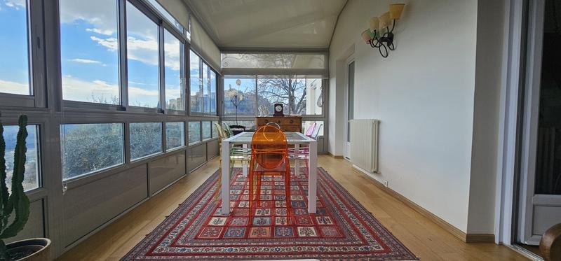 Maison - 210 m² - 10 pièces