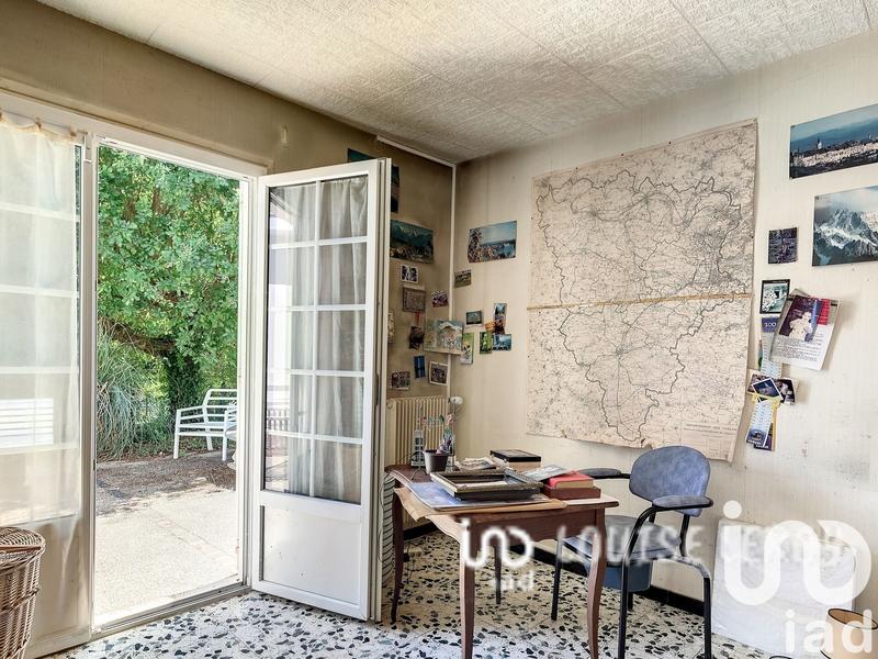 Maison - 200 m² - 8 pièces