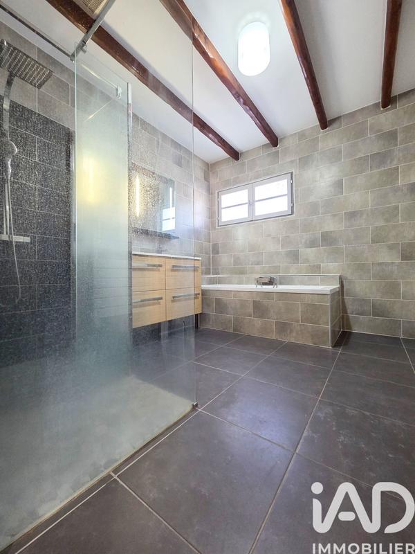 Maison - 111 m² - 4 pièces