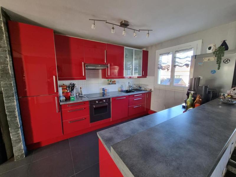 Maison - 90 m² - 4 pièces