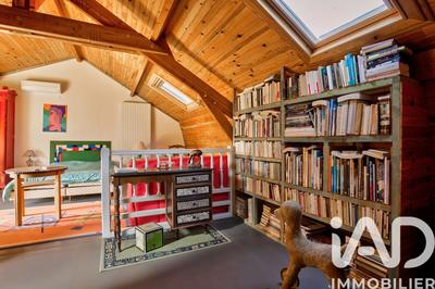 Maison - 260 m² - 5 pièces