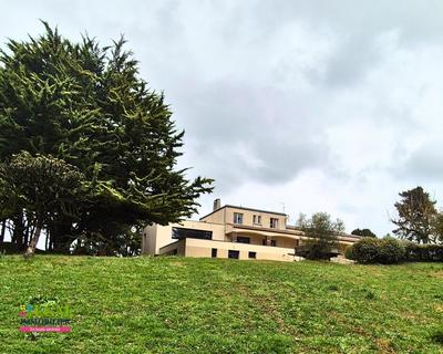 Villa - 525 m² - 7 pièces