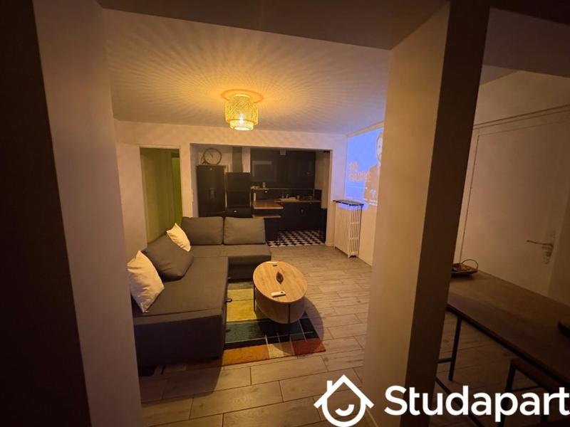 Chambre - 14 m² - 1 pièce