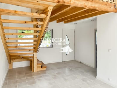 Maison - 170 m² - 8 pièces