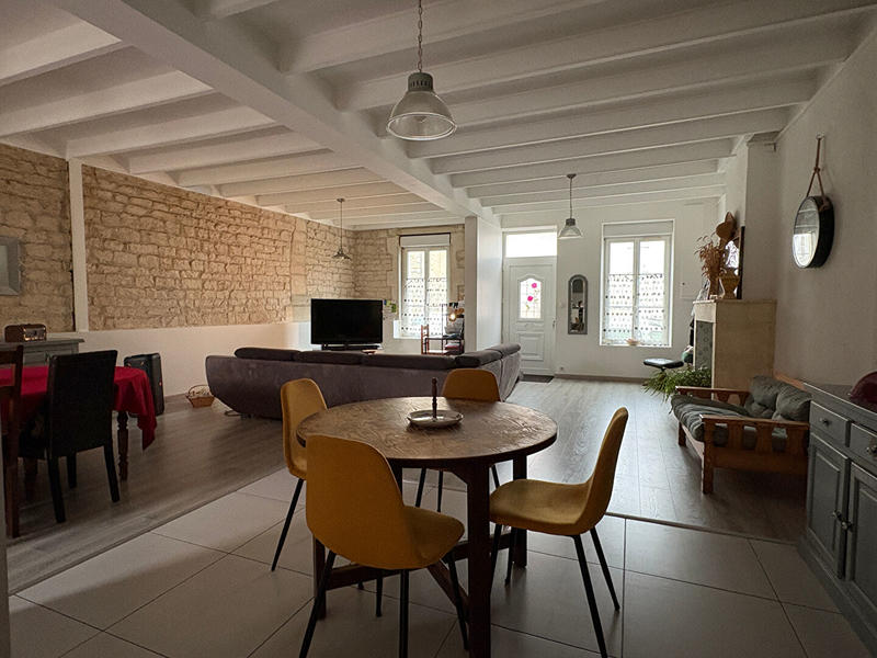 Maison - 147 m² - 5 pièces