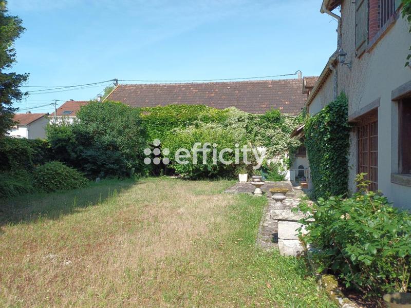 Maison - 200 m² - 7 pièces