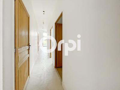 Loft - 68 m² - 3 pièces