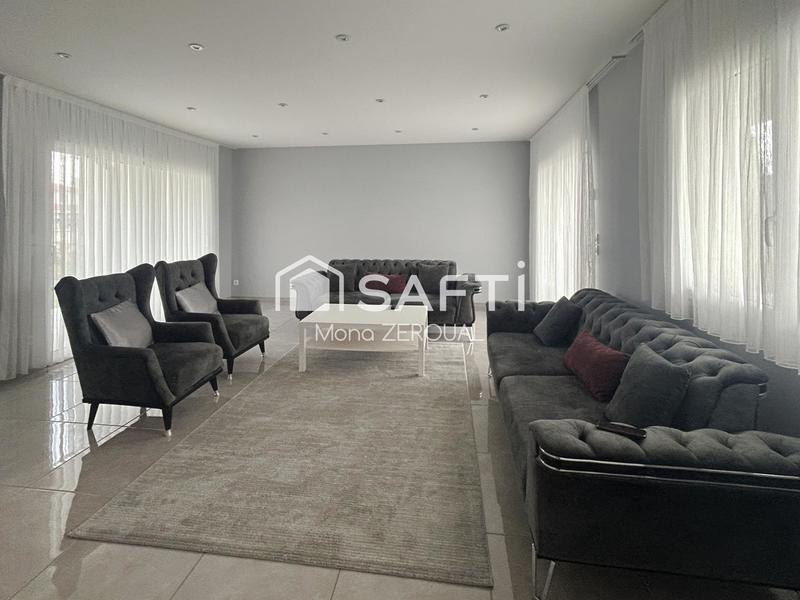 Maison - 138 m² - 5 pièces