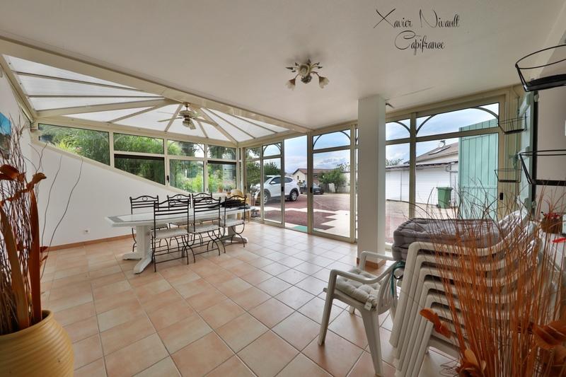 Maison - 224 m² - 8 pièces