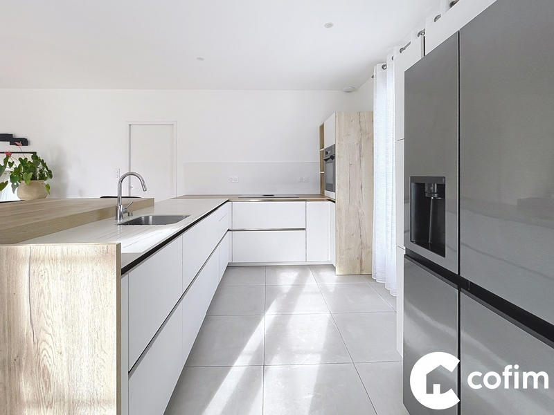 Maison - 163 m² - 5 pièces