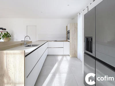 Maison - 163 m² - 5 pièces