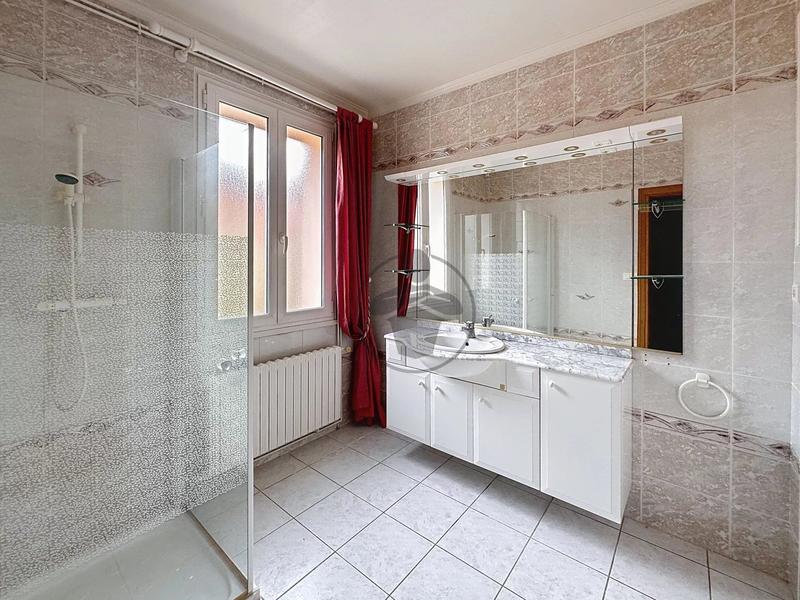 Maison - 125 m² - 6 pièces