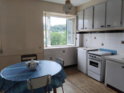 Maison - 192 m² - 7 pièces