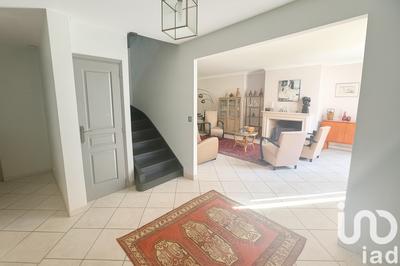 Maison - 214 m² - 8 pièces