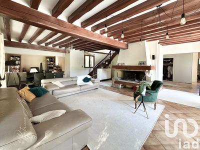 Maison - 227 m² - 9 pièces