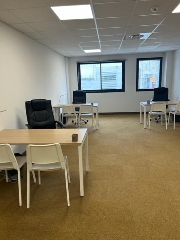 Bureau - 53 m² - 1 pièce