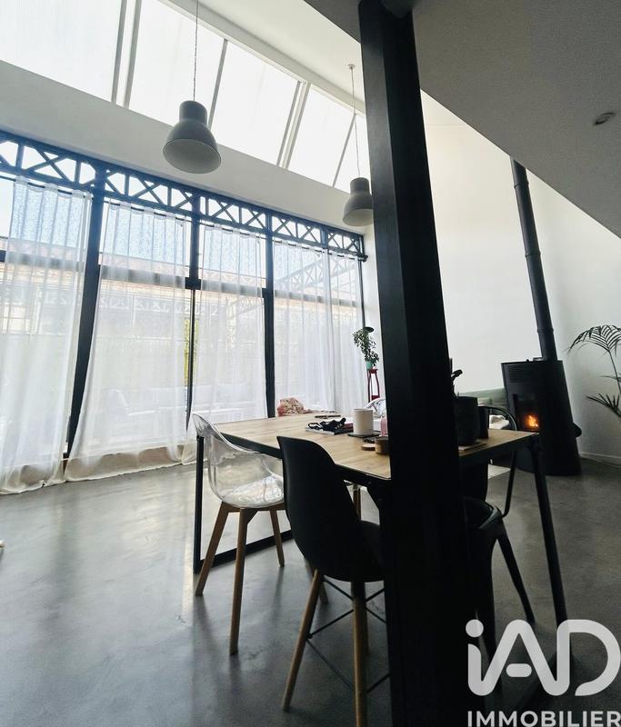 Loft - 83 m² - 3 pièces