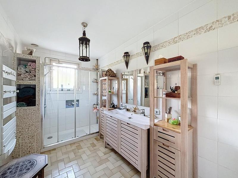 Villa - 135 m² - 5 pièces