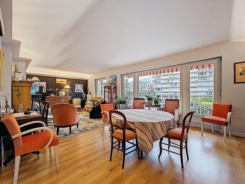 Appartement - 90 m² - 4 pièces