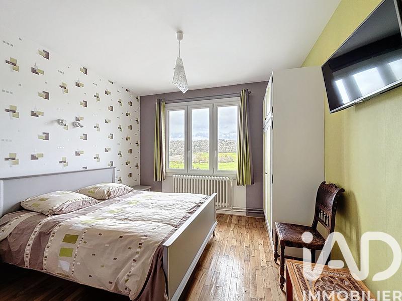 Maison - 382 m² - 5 pièces