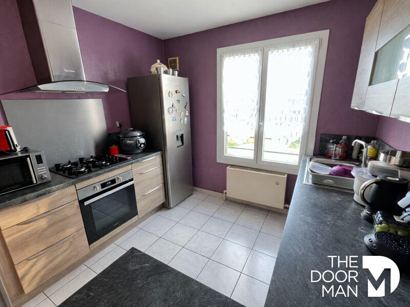 Maison - 92 m² - 6 pièces