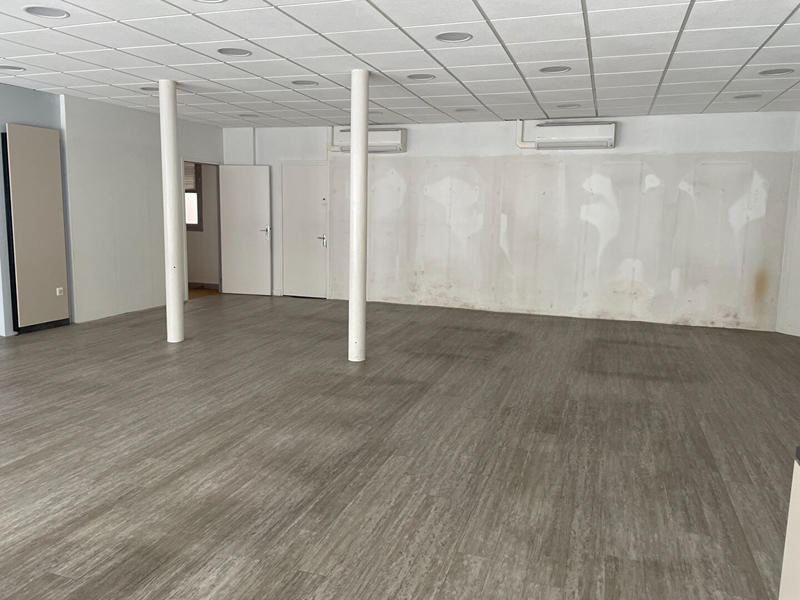 Local commercial - 220 m²