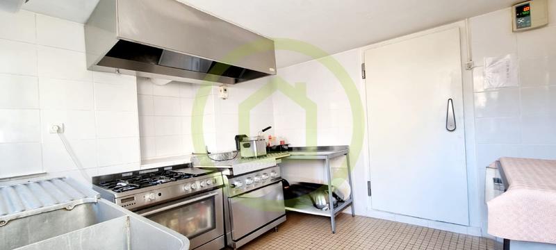 Local d'activités - 7 pièces