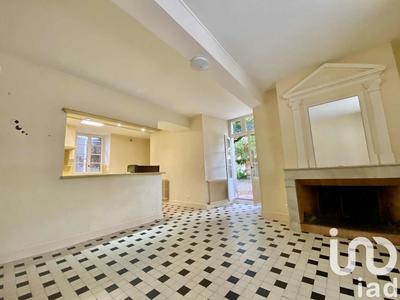 Maison - 300 m² - 10 pièces