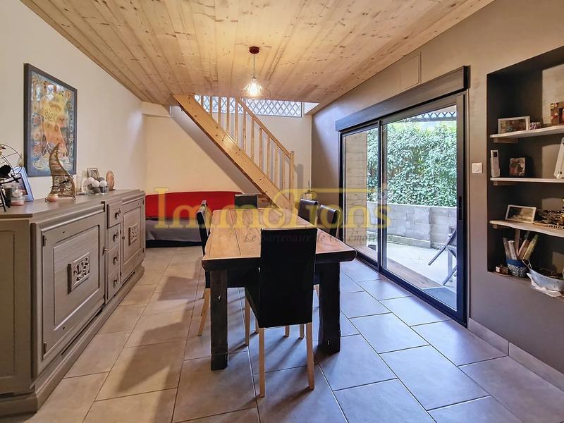 Maison - 140 m² - 6 pièces