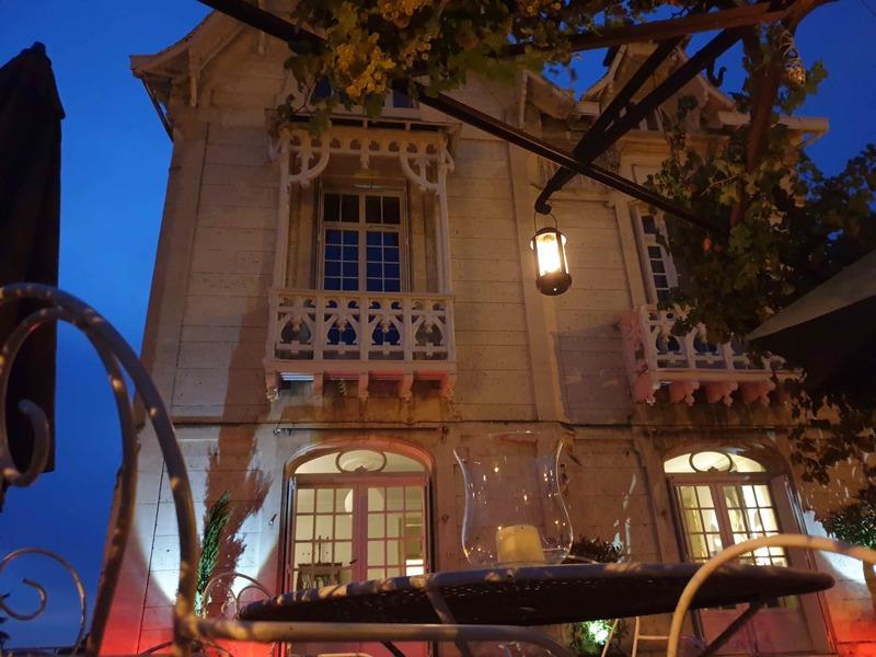 Hôtel particulier - 350 m² - 15 pièces