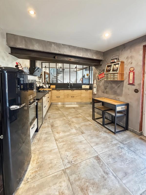 Maison - 140 m² - 6 pièces