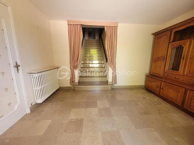 Villa - 230 m² - 6 pièces