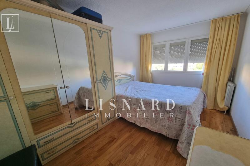 Appartement - 70 m² - 4 pièces