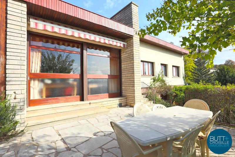 Maison - 192 m² - 6 pièces