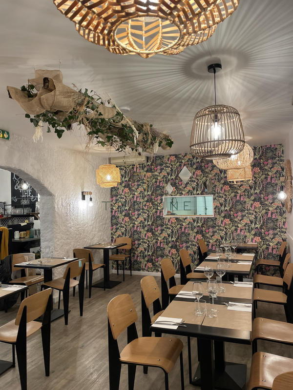 Fonds de commerce - Magasins - 95 m²