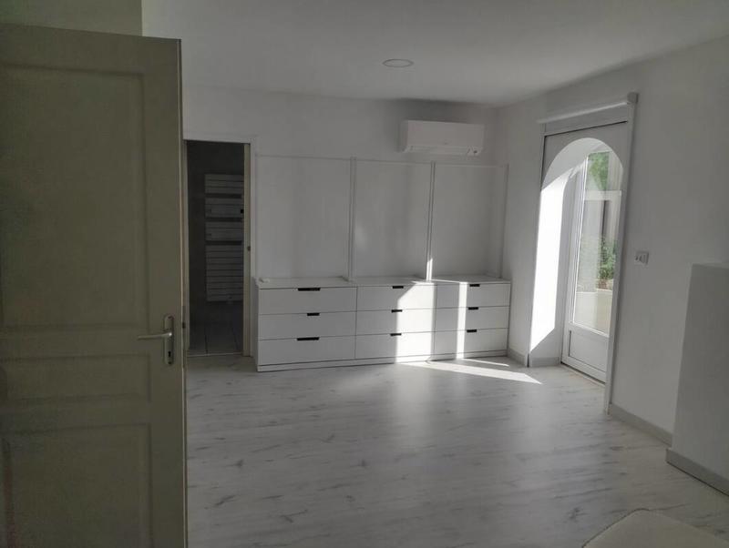 Villa - 220 m² - 7 pièces