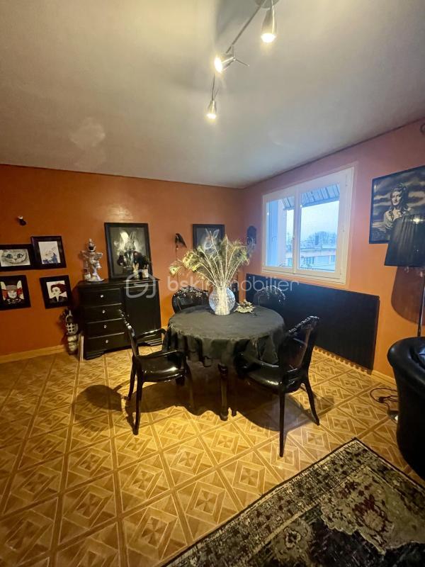 Appartement - 82 m² - 4 pièces